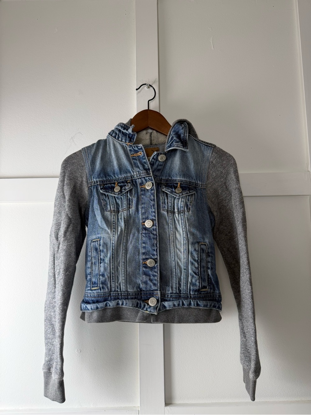 American Eagle Women's Two-Tone Denim Jacket with Grey Knit Sleeves